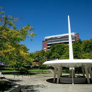 4* Hotel Fountainside